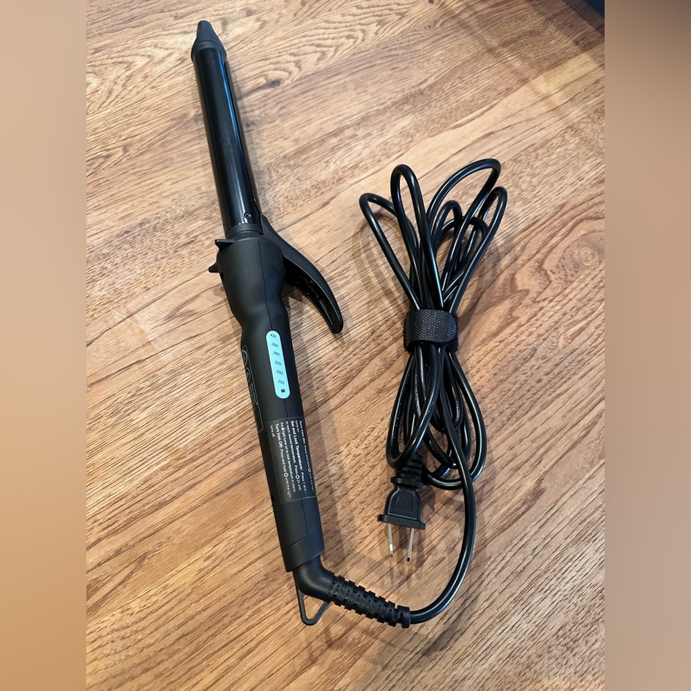 Bio Ionic Long Barrel Styler- 1 inch